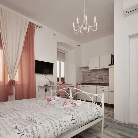 Main Square Apartments Pula Extérieur photo