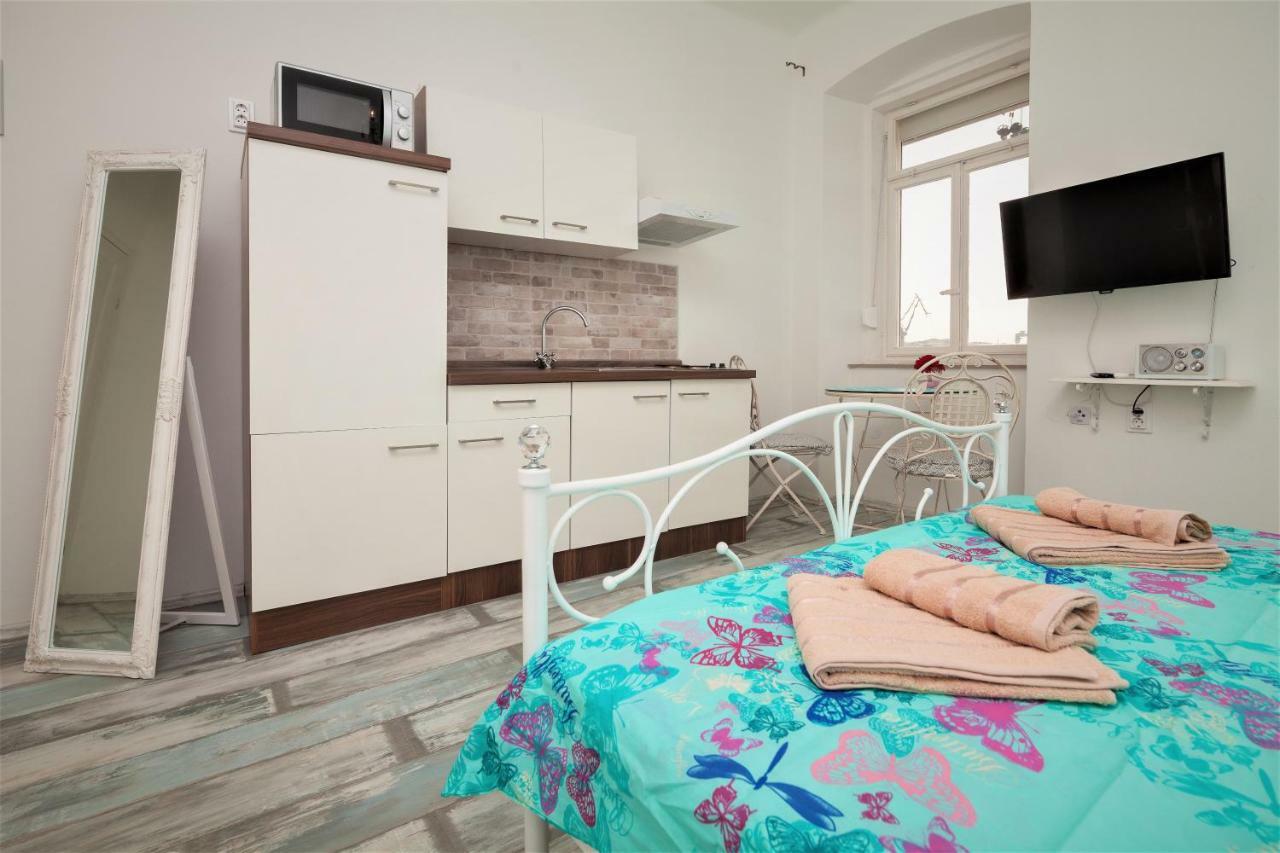 Apartment Main Square With Sea View *