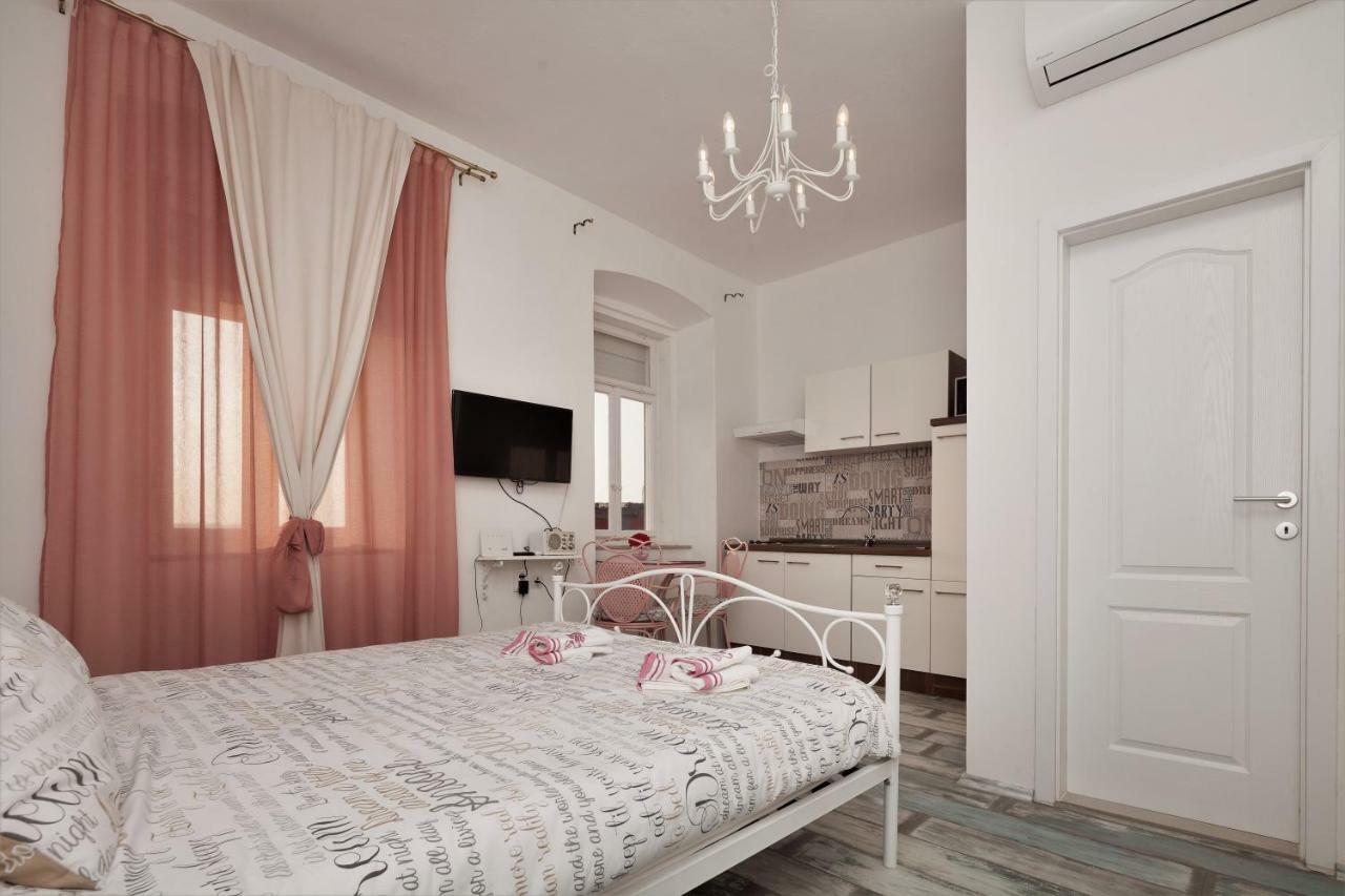 Apartament Main Square With Sea View Pula